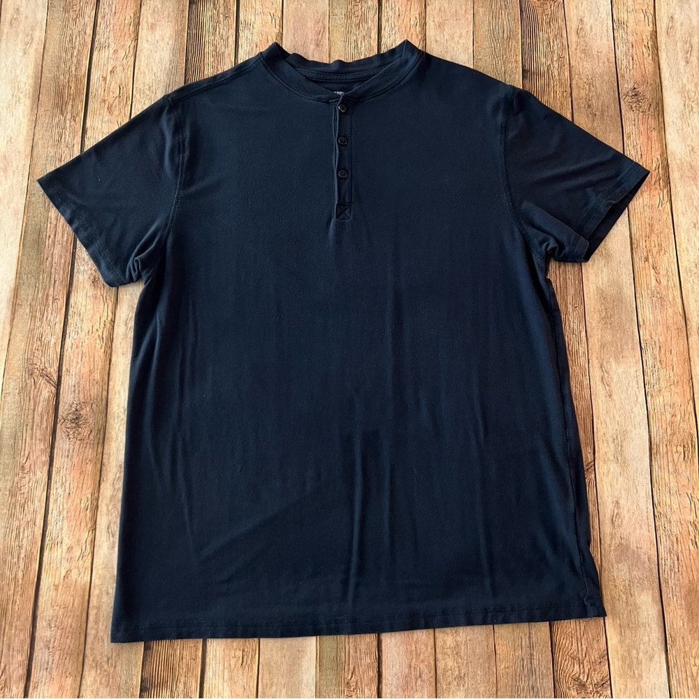 William Rast mens short sleeve Modal blend Henley tee shirt | size large